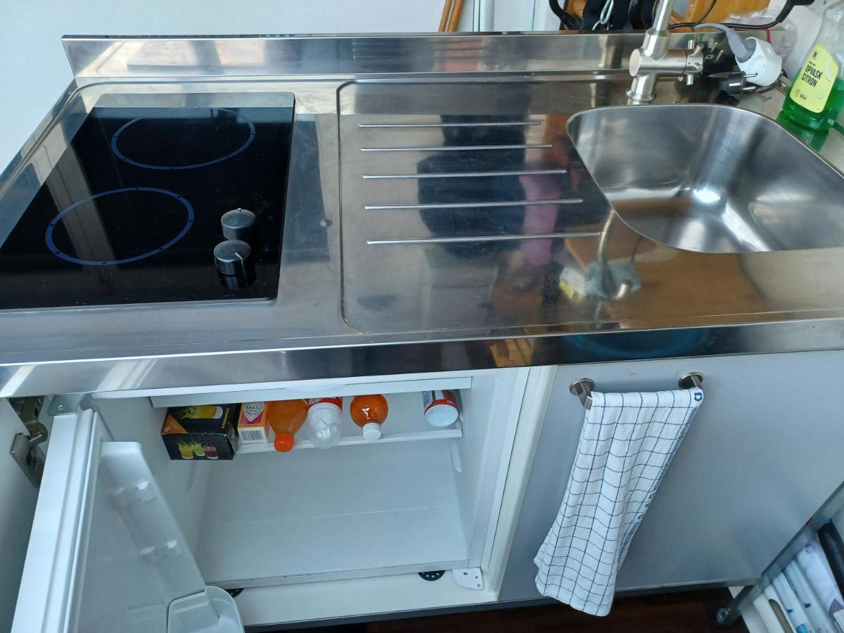 B&B Nyborg. 41 Euro + Exteriör bild